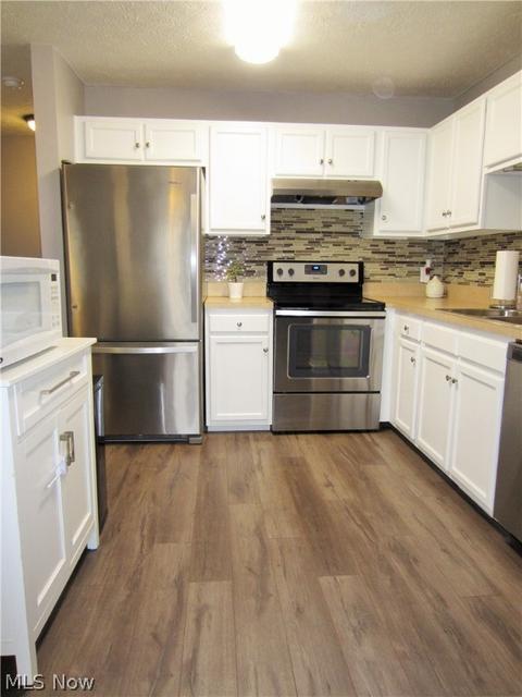 114 Meander Ln, Elyria, OH 44035 photo 7