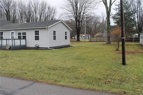 2124 Harrison Ave, Lorain, OH 44055 photo 2