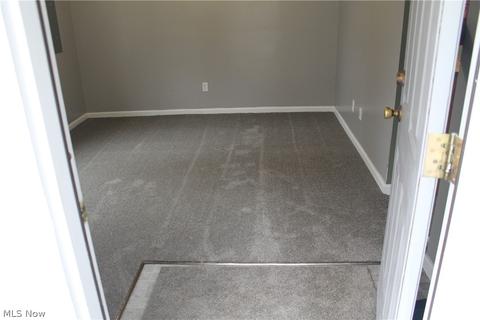 2124 Harrison Ave, Lorain, OH 44055 photo 14