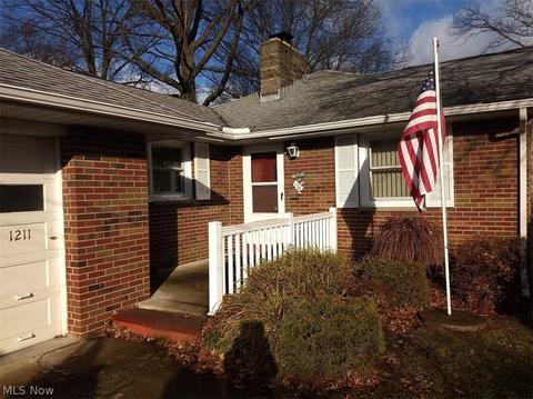 1211 Westminister Ave, Saybrook, OH 44004 photo 4