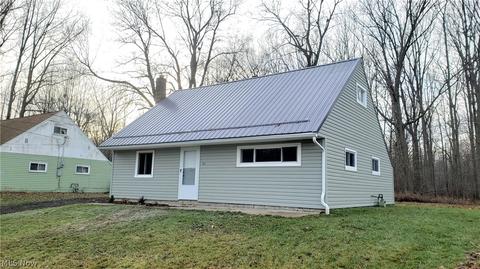 1505 Eleanor Dr, Ashtabula, OH 44004 photo 2