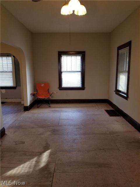 691 Ranney St, Akron, OH 44310 photo 11