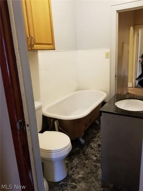 691 Ranney St, Akron, OH 44310 photo 26