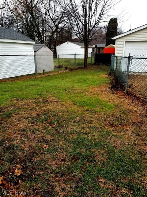 691 Ranney St, Akron, OH 44310 photo 7