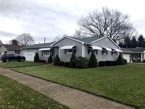 704 E Shafer Ave, Dover, OH 44622 photo 1