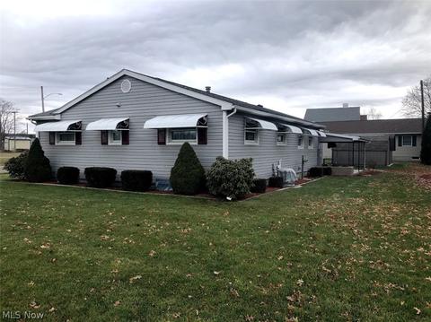 704 E Shafer Ave, Dover, OH 44622 photo 2