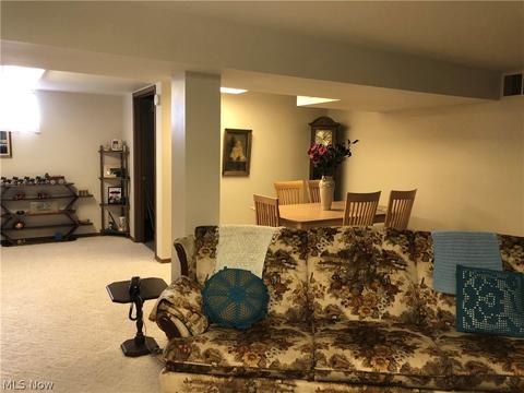 704 E Shafer Ave, Dover, OH 44622 photo 12