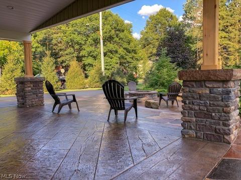 500 Betscher Ave, Dover, OH 44622 photo 4