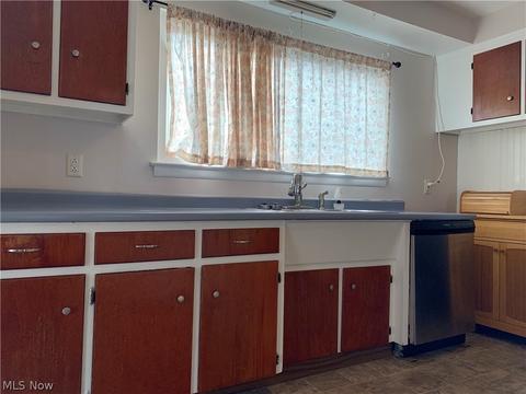 2316 Packard, Lorain, OH 44055 photo 7