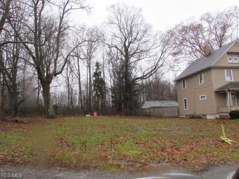 2525 Cornwall Ave, Youngstown, OH 44505 photo 1