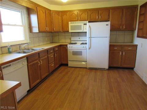 3341 Ridgewood Ave, Ashtabula, OH 44004 photo 12