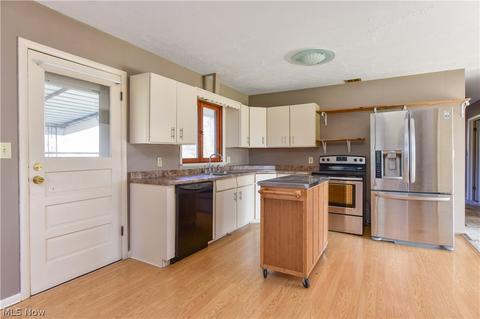 18164 Fifth St, Beloit, OH 44609 photo 2