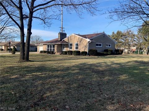 101 Nottingham Dr, Elyria, OH 44035 photo 32
