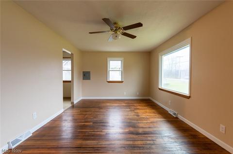 4503 Maple St, Perry, OH 44081 photo 2