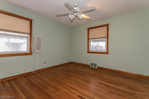 24660 Devoe Ave, Euclid, OH 44123 photo 13
