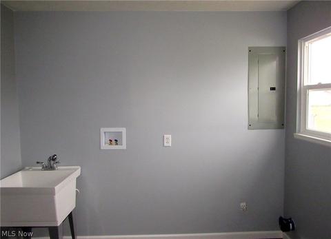 9929 Green Dr, Windham, OH 44288 photo 14