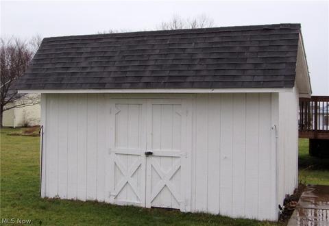 9929 Green Dr, Windham, OH 44288 photo 12