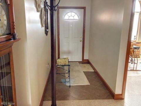 221 Pinehurst Dr, Dover, OH 44622 photo 5