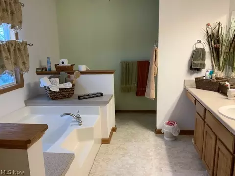 5544 Windfall Rd, Medina, OH 44256 photo 9