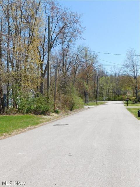 2435 Linwood Dr, Ashtabula, OH 44004 photo 16