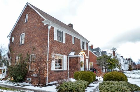 1802 Wright Ave, Rocky River, OH 44116 photo 2