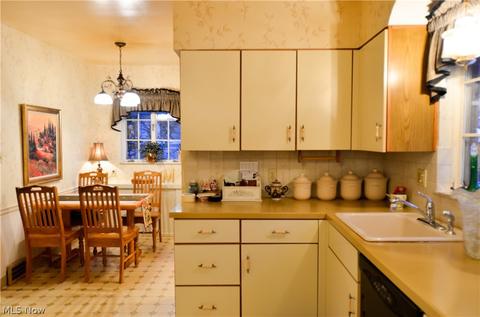 1802 Wright Ave, Rocky River, OH 44116 photo 9