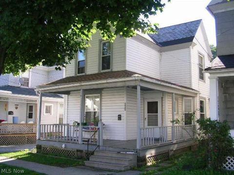 125 Parkview Ct, Elyria, OH 44035 photo 1