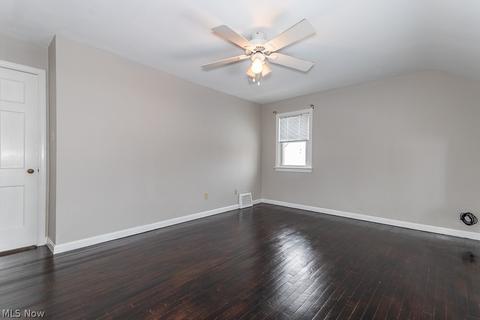 4908 Edsal Dr, Lyndhurst, OH 44124 photo 18