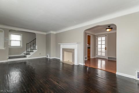 4908 Edsal Dr, Lyndhurst, OH 44124 photo 4