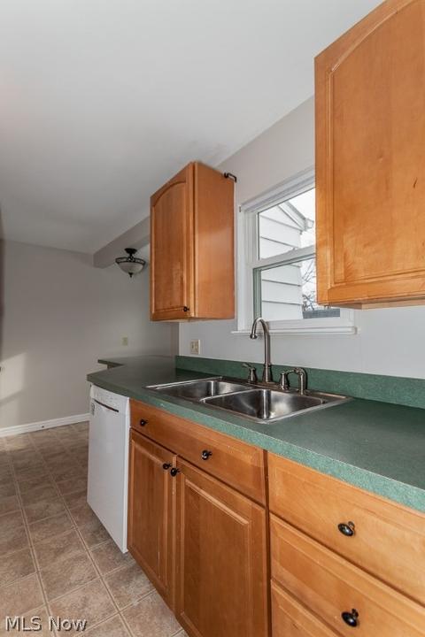 4908 Edsal Dr, Lyndhurst, OH 44124 photo 9