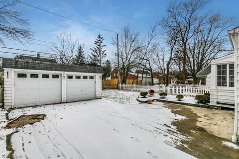 4908 Edsal Dr, Lyndhurst, OH 44124 photo 34