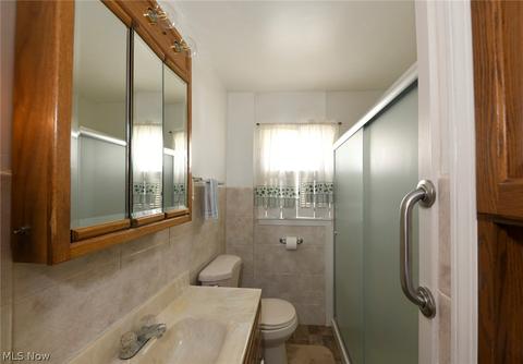 135 E Brookside Ave, Akron, OH 44301 photo 13