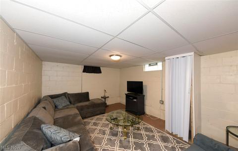 135 E Brookside Ave, Akron, OH 44301 photo 18