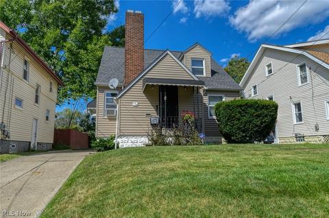 135 E Brookside Ave, Akron, OH 44301 photo 1