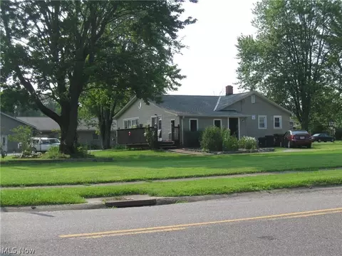 9839 E Center St, Windham, OH 44288 photo 6