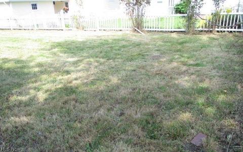 30103 Harrison St, Willowick, OH 44095 photo 3
