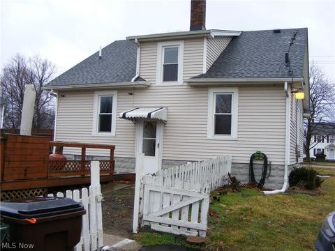 6063 Lake Ave, Elyria, OH 44035 photo 4