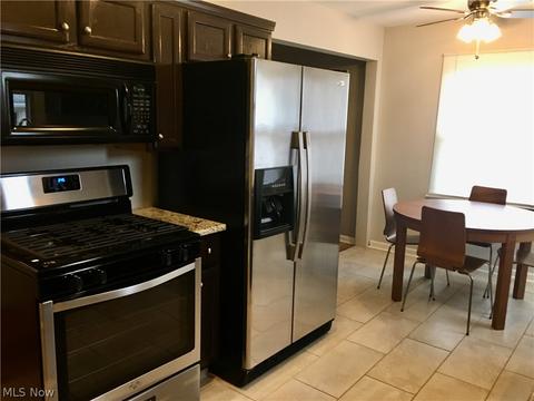 31625 Willowick Dr, Willowick, OH 44095 photo 17