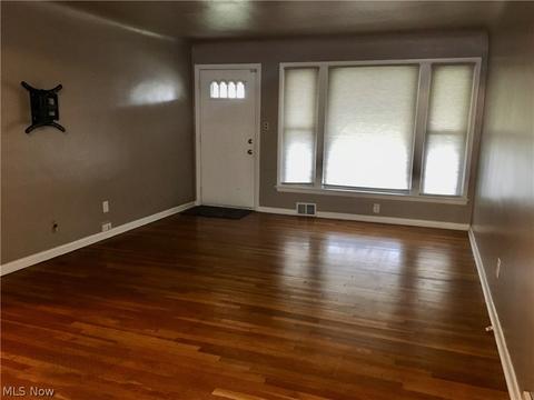 31625 Willowick Dr, Willowick, OH 44095 photo 8