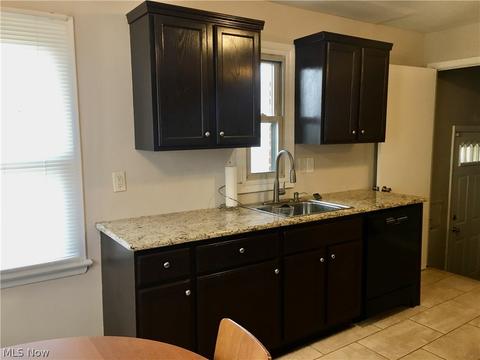 31625 Willowick Dr, Willowick, OH 44095 photo 12