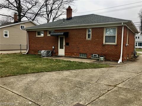 31625 Willowick Dr, Willowick, OH 44095 photo 4