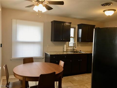 31625 Willowick Dr, Willowick, OH 44095 photo 11