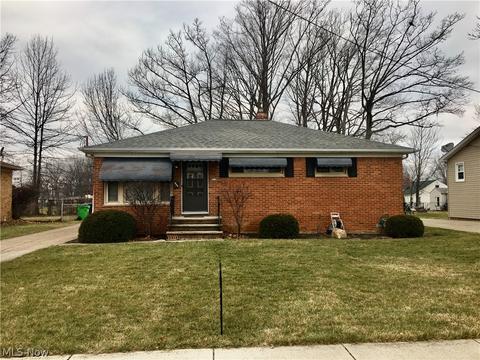 31625 Willowick Dr, Willowick, OH 44095 photo 1
