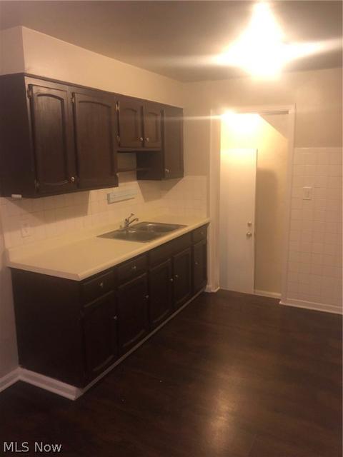 345 E 264th St, Euclid, OH 44132 photo 2