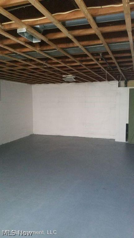 345 E 264th St, Euclid, OH 44132 photo 5