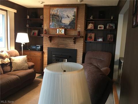 3080 Hetzel Dr, Parma, OH 44134 photo 7