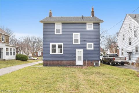 141 E 208th St, Euclid, OH 44123 photo 4