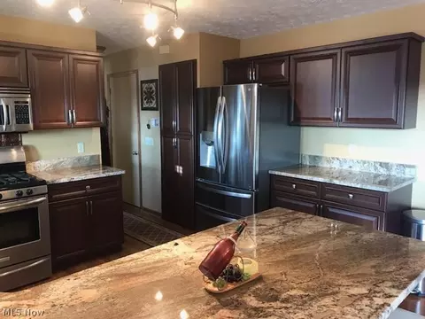 2942 E Celeste View Dr, Stow, OH 44224 photo 9