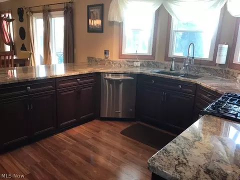 2942 E Celeste View Dr, Stow, OH 44224 photo 8