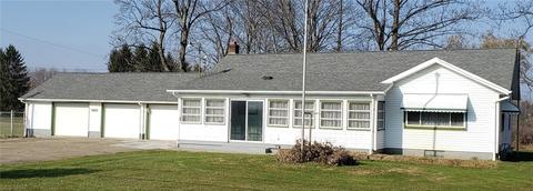 2762 S Range Rd E, New Springfield, OH 44443 photo 1